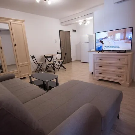 New * Mamaia
